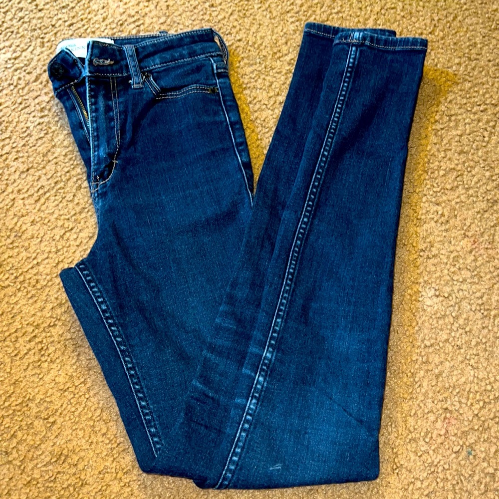 Abercrombie and fitch jeans super skinny High Rise Color Blue Size 00R W24 L31